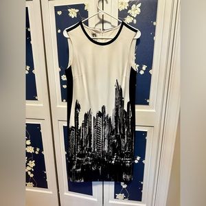 Anne Klein city scape shift dress. Size 10.